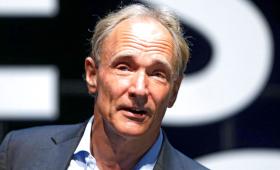 Ο παγκόσμιος ιστός (www) έγινε... 25 ετών: H ιστορία του Τιμ Μπέρνερς - Λι