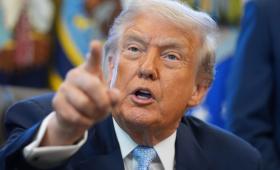 Ο Τραμπ προειδοποίησε ότι οι ΗΠΑ θα επέμβουν εάν το Ιράν καταστείλει βίαια τις διαμαρτυρίες