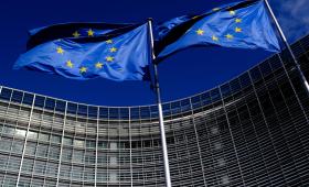 Κομισιόν: Οι χώρες της ΕΕ διαθέτουν επαρκή αποθέματα πετρελαίου και φυσικού αερίου