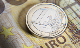 ΙΟΒΕ: Υποχώρησε το οικονομικό κλίμα, με εξασθένιση της καταναλωτικής εμπιστοσύνης