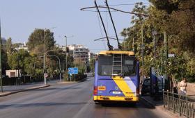 Τέλος εποχής για τα τρόλεϊ: Από σήμερα οι γραμμές 17 και 20 αντικαθίστανται από ηλεκτρικά λεωφορεία