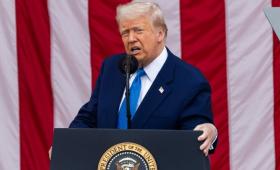 Τραμπ: Αν το Ιράν μας χτυπήσει θα απαντήσουμε με μια δύναμη που κανείς δεν έχει ξαναδεί