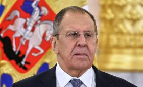 Λαβρόφ: «Η Ρωσία δεσμεύεται για περαιτέρω προμήθειες πετρελαίου στην Κούβα»