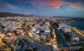 Η Αθήνα κλείνει το 2025 με άνοδο στα ξενοδοχεία, αλλά οι τιμές μένουν πίσω