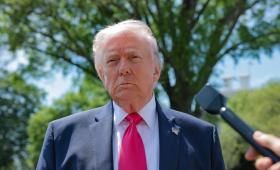 «Τέρμα οι ευγένειες»: Ο Τραμπ απειλεί το Ιράν καλώντας το «να βάλει μυαλό»