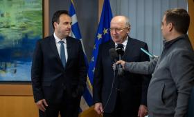 Συνάντηση Παπαστεργίου με τον Επίτροπο Άμυνας και Διαστήματος της ΕΕ