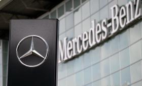 Mercedes-Benz: Από τα πολυτελή αυτοκίνητα στην αμυντική βιομηχανία;