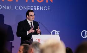 Πιερρακάκης: Αλλάζει το πλαίσιο στη δέουσα επιμέλεια λογιστών