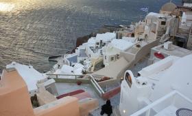 Σαντορίνη: Πλαφόν στην κρουαζιέρα, αναβάθμιση υποδομών και στοίχημα η βιωσιμότητα