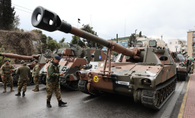Αμυντική βιομηχανία: Το στοίχημα του 25% και η μάχη των ελληνικών ομίλων για τα νέα εξοπλιστικά