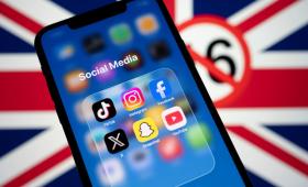 Βρετανία: Απαγόρευση social media σε παιδιά κάτω των 16 ετών - «Nα τους δώσουμε πίσω την παιδική τους ηλικία»
