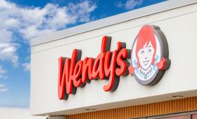 Wendy’s όπως GameStop: Γίνεται νέα «meme stock»; - Ράλι έως 42% για τη μετοχή