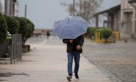 Σοβαρά προβλήματα από την κακοκαιρία στην Αττική – Εκτεταμένες ζημιές και στην επαρχία