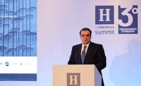 Πιερρακάκης: «Το πραγματικό διακύβευμα είναι να έχουμε ανάπτυξη που να διαχέεται σε όλους»