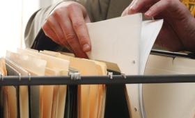 Ποιοι ελεύθεροι επαγγελματίες ελέγχονται - Από «κόσκινο» οι καταθέσεις, τα ακίνητα, ακόμη και οι λογαριασμοί ρεύματος