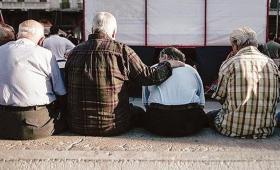 Οι «αδικημένοι» της ρύθμισης για τις συντάξεις χηρείας - Ποιοι μένουν εκτός