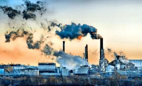 Βιομηχανία: Το ενεργειακό κόστος «κρατά το πάνω χέρι», παρά το πακέτο στήριξης - Τι αλλάζει με τα νέα μέτρα