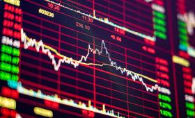 Μπαράζ ρεκόρ στην Wall Street μετά το άνοιγμα του Ορμούζ