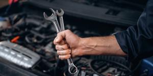 Πρωταθλητές της φοροδιαφυγής τα συνεργεία αυτοκινήτων - Στο 30% η παραβατικότητα το 2025