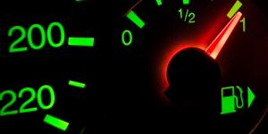 Καύσιμα: Η Ελλάδα εμφανίζεται «φθηνή» στην Ευρωζώνη, αλλά ακριβή στον κόσμο - Το παιχνίδι με τους δείκτες