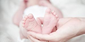 Κατάρρευση των γεννήσεων την τελευταία 25ετία κατά 44% - Υπετριπλασιάστηκαν οι μητέρες άνω των 40 ετών