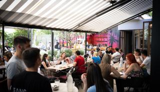 Χαμόγελα και ικανοποίηση από την πρώτη εβδομάδα της εστίασης