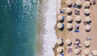 Γαλάζιες σημαίες για Ακτή Βουλιαγμένης και Ακτή Κάμπινγκ Φαναρίου-Κομοτηνής
