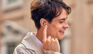 Τα πιο έξυπνα και άνετα wireless ακουστικά του καλοκαιριού είναι εδώ!