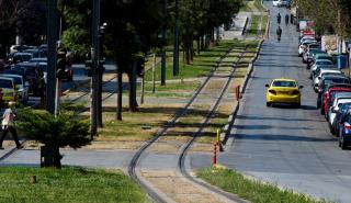 Στάση εργασίας 10:00 με 13:00 στο τραμ