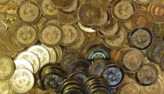 Ισχυρά κέρδη 5% για το bitcoin - Μία «ανάσα» από τα 50.000 δολάρια