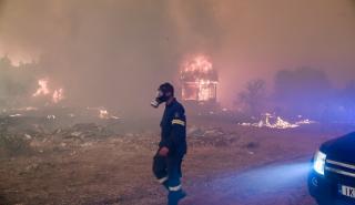 Βίλια: Σε πλήρη εξέλιξη η πυρκαγιά - Εκκένωση πέντε οικισμών - Κάηκαν 10 σπίτια