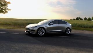 Tesla: Ρεκόρ παραδόσεων το τελευταίο τρίμηνο του 2021 με 308.000 οχήματα 