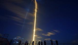 Διάστημα: Σε τροχιά σύγκρουσης με τη Σελήνη τμήμα πυραύλου της Space X εκτός ελέγχου