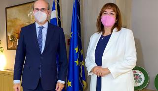 Χατζηδάκης: «Λύση» για το δημογραφικό οι «Νταντάδες της γειτονιάς», τα επιδόματα και οι νέες γονικές άδειες
