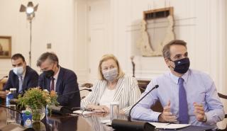 Σύσκεψη στο Μαξίμου - «Ναι» στον εμβολιασμό των παιδιών και από παιδιάτρους