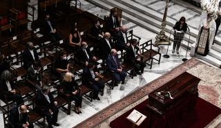 Σακελλαροπούλου: Ο Μίκης Θεοδωράκης υπήρξε σύμβολο και παράδειγμα μαζί