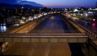 Κακοκαιρία: Αποκαταστάθηκε η κυκλοφορία των οχημάτων στην οδό Πειραιώς