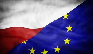 ΕΕ: Η Πολωνία θα πάρει τα χρήματα του σχεδίου ανάπτυξης όταν μεταρρυθμίσει τη δικαιοσύνη της