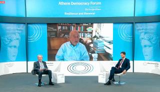 Athens Democracy Forum: Ο Ε. Χέγκερ συζητά με τον Τζ. Στίγκλιτς για την αναδιανομή του πλούτου