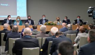 Εξετάζεται το ακαταδίωκτο των γιατρών σύμφωνα με τον Θ. Πλεύρη
