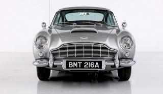 Ποιος θέλει μια Aston Martin DB5 του Τζέιμς Μποντ με όλα τα gadget;