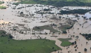 Βραζιλία - Πλημμύρες: Ο Μπολσονάρου αρνείται τη βοήθεια της Αργεντινής