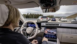 Οι Mercedes-Benz είναι πλέον πιστοποιημένες για αυτόνομη οδήγηση