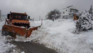 Μηχανήματα έργου της Π.Ε Κιλκίς από τα ξημερώματα επιχειρούν για να παραμείνει ανοιχτό το οδικό δίκτυο