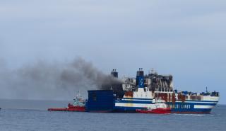 Συνεχίζεται η επιχείρηση εντοπισμού των 10 αγνοουμένων του Euroferry Olympia