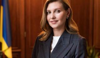 «Θα μείνω εδώ, μαζί σας»: Ποια είναι η Πρώτη Κυρία της Ουκρανίας, Olena Zelenska