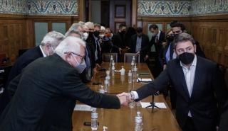 Ανδρουλάκης σε ΓΣΕΕ: Προτεραιότητα η αύξηση του κατώτατου μισθού – Δίκαιη κατανομή ενεργειακού κόστους