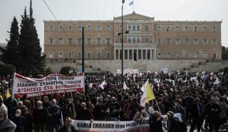 Συλλογικές διαπραγματεύσεις και επαναφορά των «δώρων» στο Δημόσιο τα αιτήματα της απεργίας της 9ης Απριλίου
