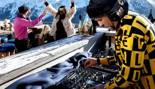Στο Paradiso Mountain Club του St. Moritz η ελίτ χορεύει πλέον χειμώνα-καλοκαίρι