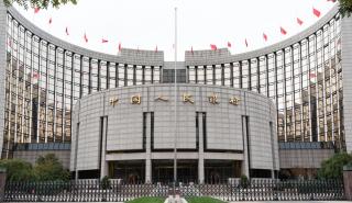 Κίνα: Διατηρεί στις θέσεις τους τον διοικητή της κεντρικής τράπεζας και τους υπ. Οικονομικών και Εμπορίου